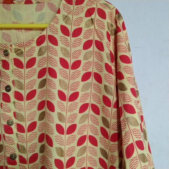 (RESERVED)UK XL size Straight Kurtha with 3/4 sleeve - Picture 4 of 7